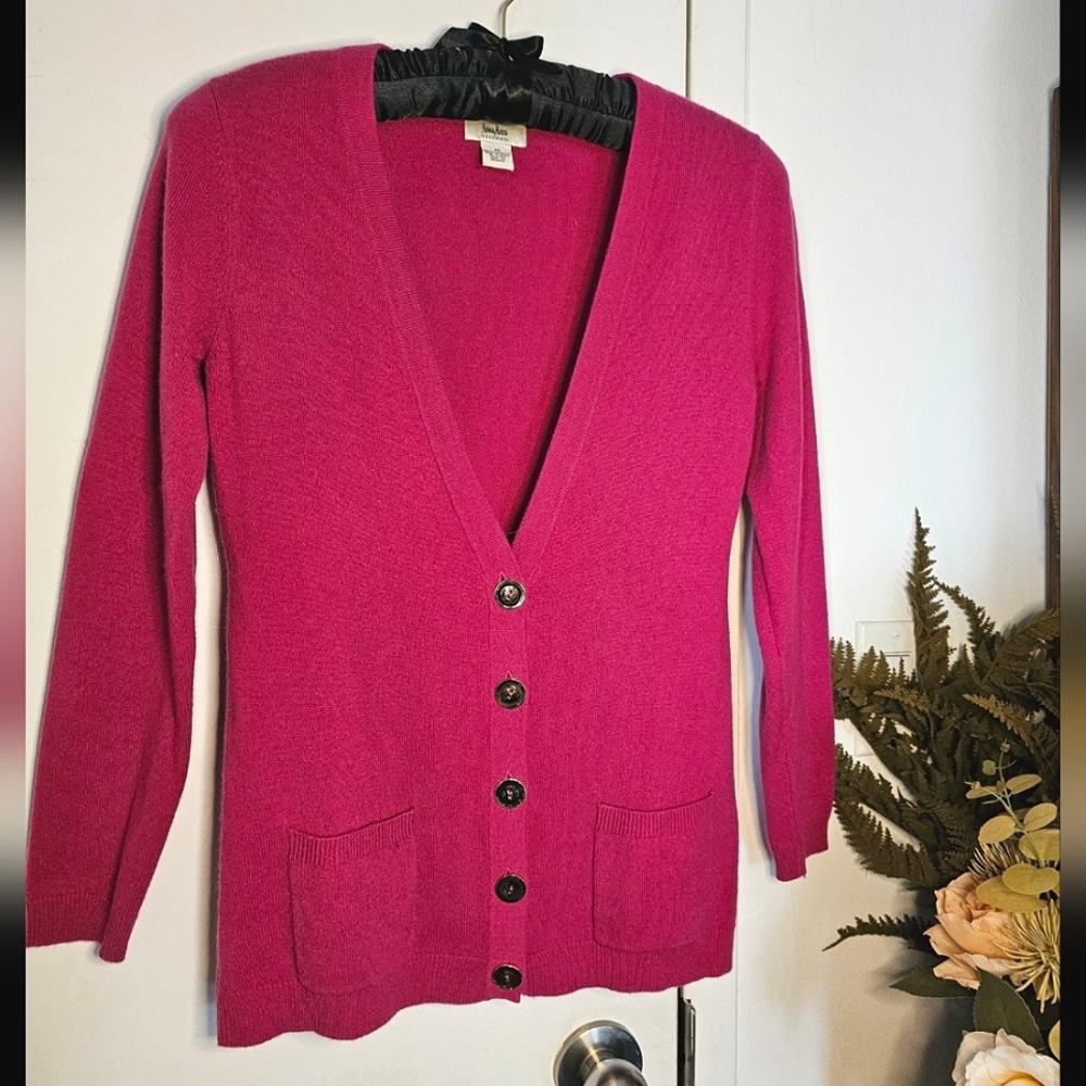 100% Cashmere Vintage Fuchsia Pink Button-up Neiman Marcus Cardigan Sweater
